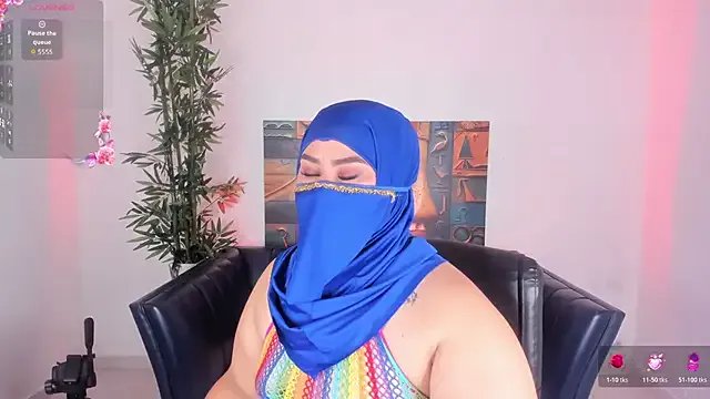 samanee_konn on StripChat