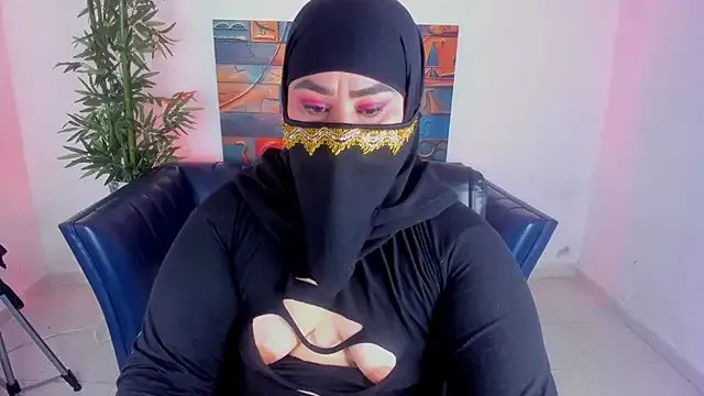 samanee_konn on StripChat