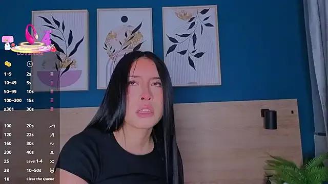 SarahMiler_ on StripChat 