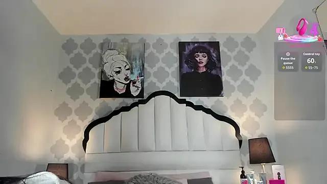 SarahMiler_ on StripChat 