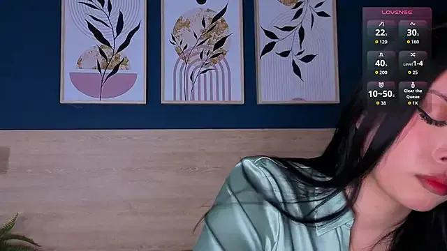 SarahMiler_ on StripChat 