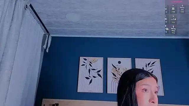 SarahMiler_ on StripChat 