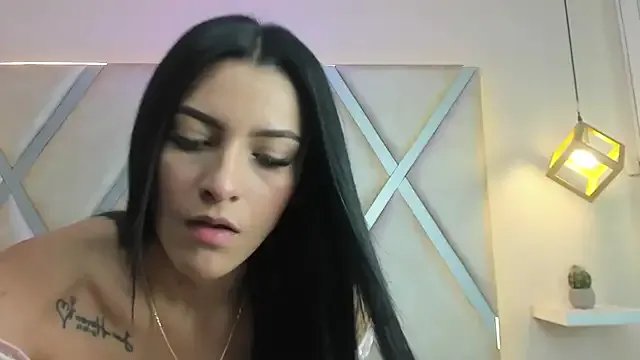 SarayCortess on StripChat 
