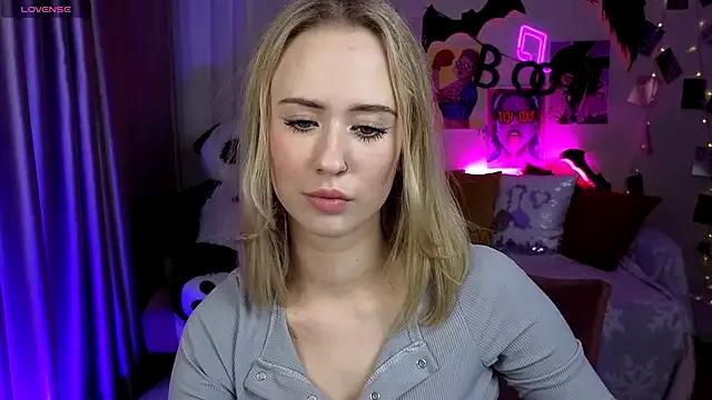 SashaBrooks — show underwear color