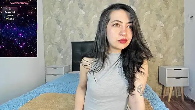 Saya_Amaretto1 on StripChat 