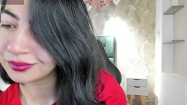 Saya_Amaretto1 on StripChat 