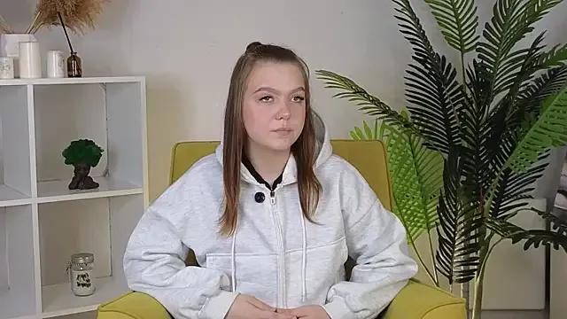 SeeCoonfare on StripChat 