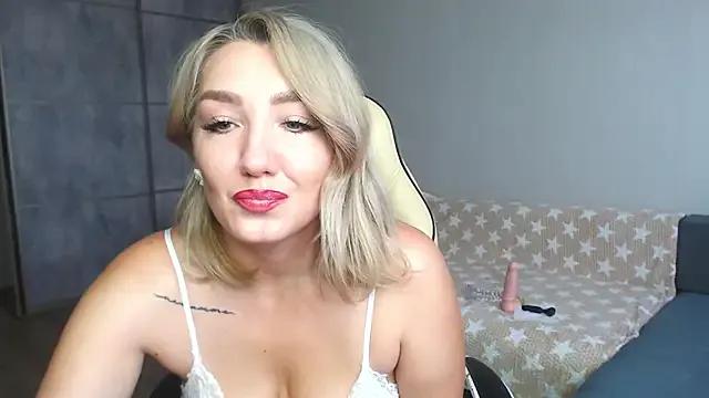 selenallen on StripChat 