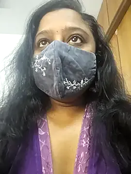 sexynayan23 on StripChat