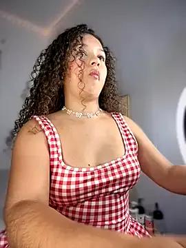 Shara_dreams —  ride dildo and squirt for you 