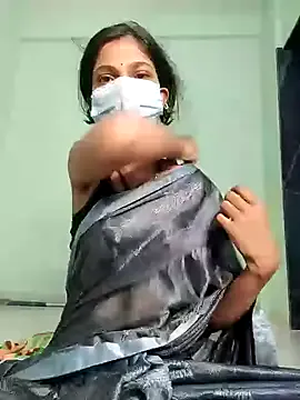 Shivani2002 on StripChat