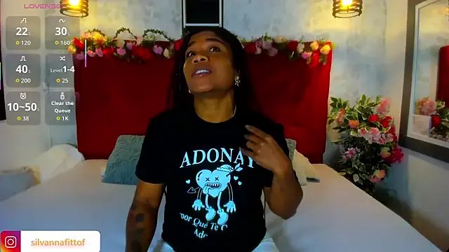 SilvannaFit on StripChat
