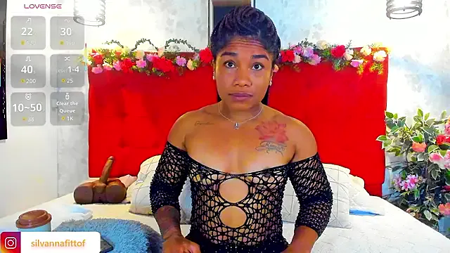 SilvannaFit on StripChat