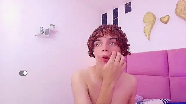 Skyee_angel on StripChat