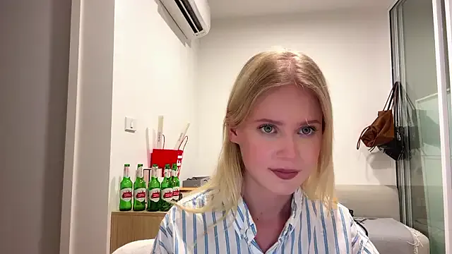 Slay_Swag — lick lips