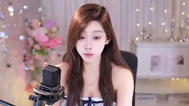 SleepArtist on StripChat 