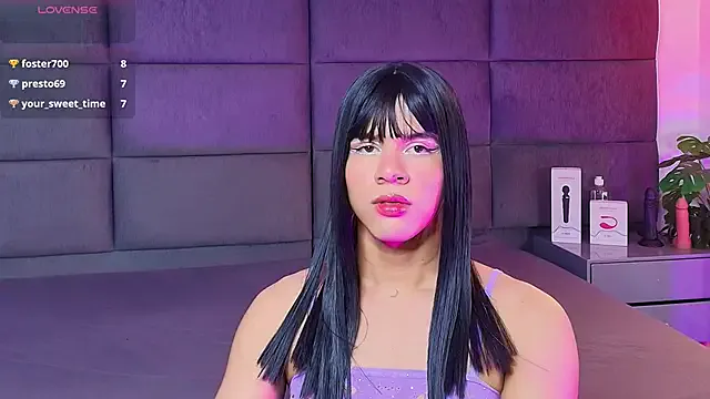 Slenna_Moon on StripChat