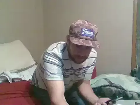 SmokingSloth on StripChat