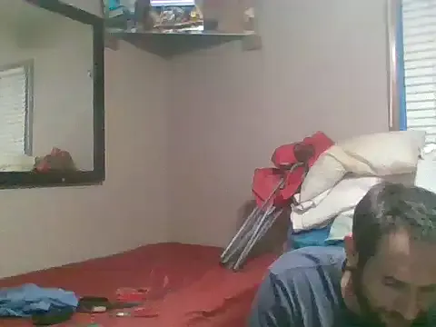 SmokingSloth on StripChat