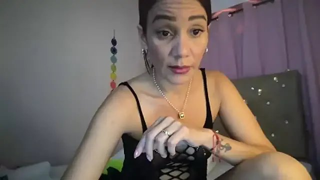sofia8428 on StripChat