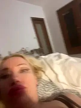 SofiaJoy on StripChat