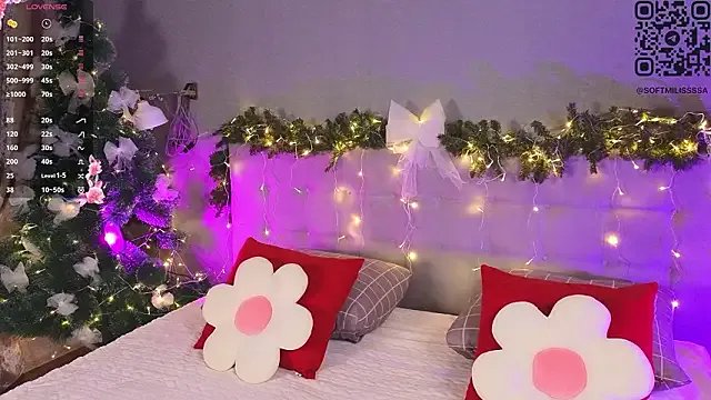 soft_babe — tease boobs and show tongue