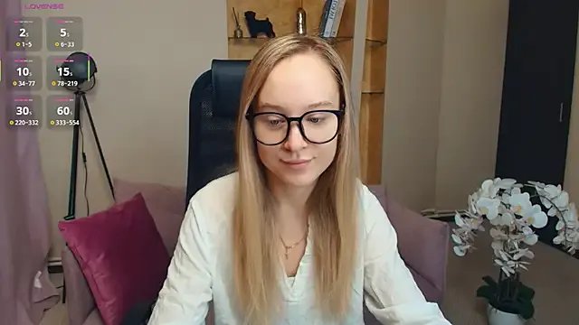 SoonMoor on StripChat