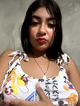 Sweed-virgin-pussy — oil on my body+SQUIRT