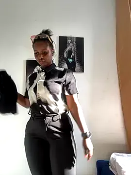 t-Booty_risky_ on StripChat