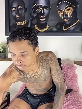 Tatoo_Noah on StripChat