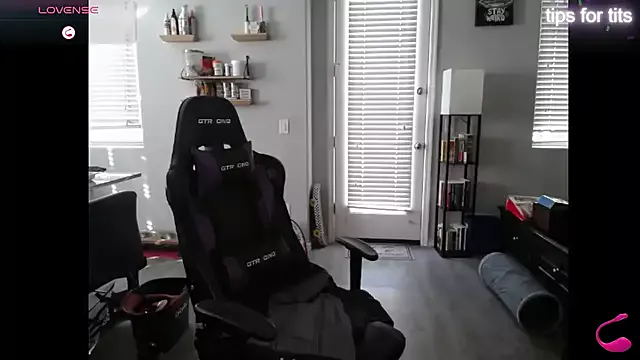 tayweird on StripChat