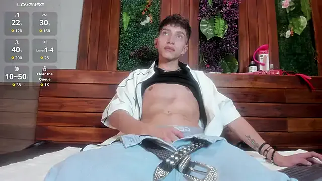 Tiam_muller on StripChat