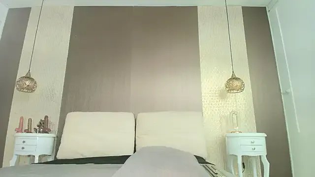 Tiifany_Baker — Remove top