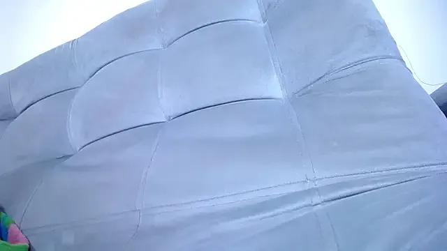 tinyy_whore18 on StripChat