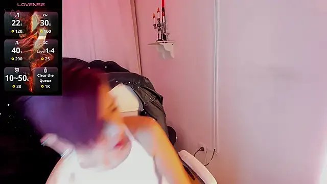 Trinityy__ on StripChat