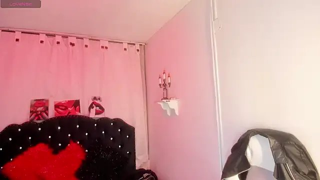 Trinityy__ on StripChat