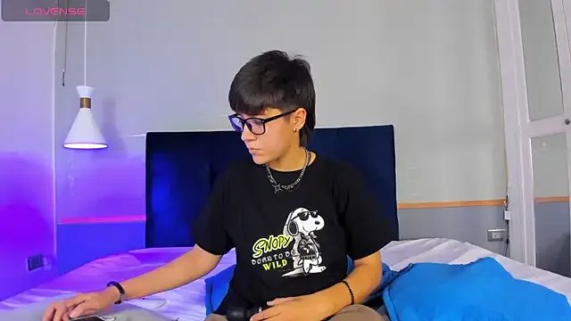 Tsuki_Maru on StripChat