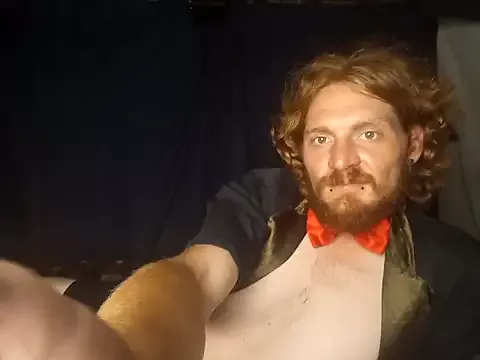 untamedredsnake on StripChat