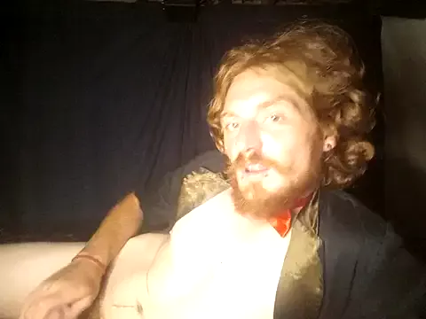 untamedredsnake on StripChat