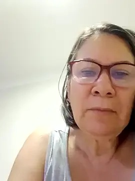 victoria_wayne on StripChat