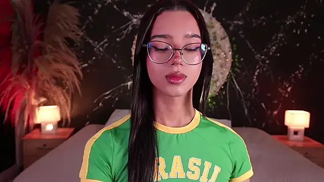 VictoriaMonroee_ on StripChat