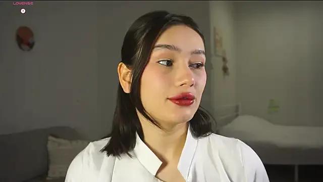 ViolaVow — Suck two finger and look at your eyes