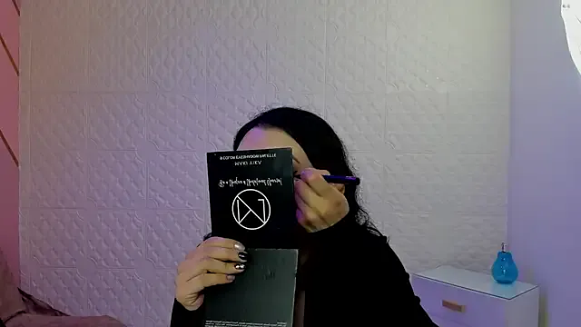 Violetaa_diazz on StripChat