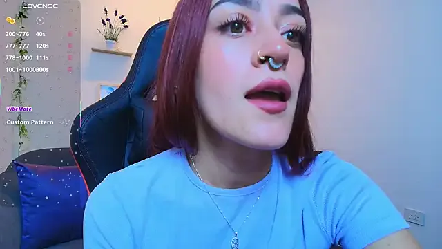 ViolethRosse on StripChat