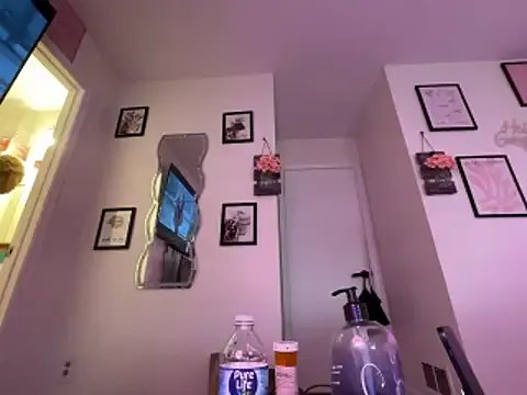 VixenCapri on StripChat