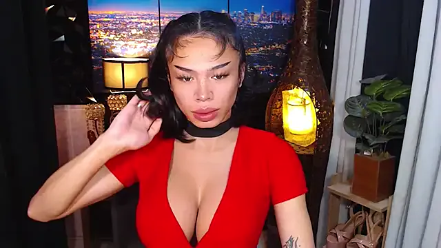 WILDROXIE on StripChat