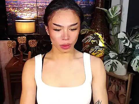 WILDROXIE on StripChat