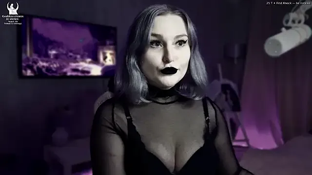 Wounded_Goddess_ on StripChat