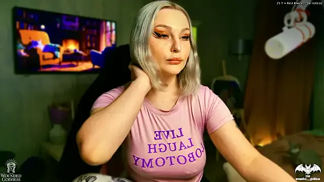 Wounded_Goddess_ — I'm the Wounded Goddess