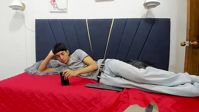 yago_77 on StripChat